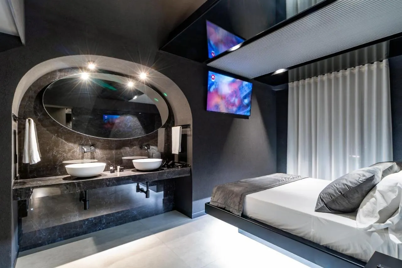4 Suites 